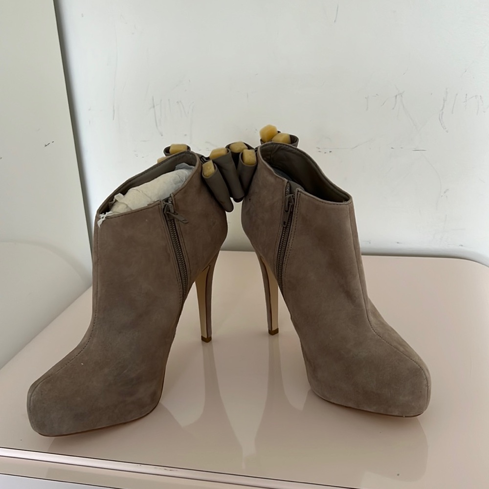 Dolce vita bow back shoes